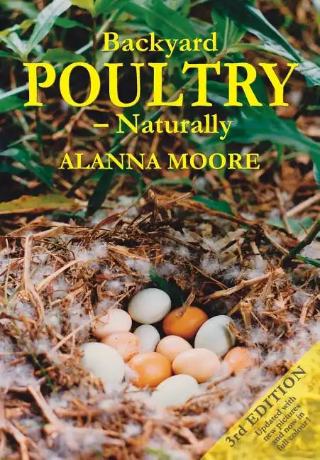 Backyard Poultry - Naturally - Paperback